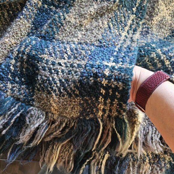 BOYNE VALLEY Weavers Ireland Cape Wool Blend Woven Irish Shawl Poncho Pockets - Picture 7 of 7